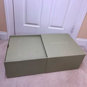 Van Cleef & Arpels Empty Sage Presentation Green Box 100% Authentic 14x14x9